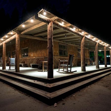 Curry Village Exterior photo